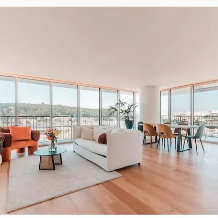 High End Urban Retreat * Lisbon